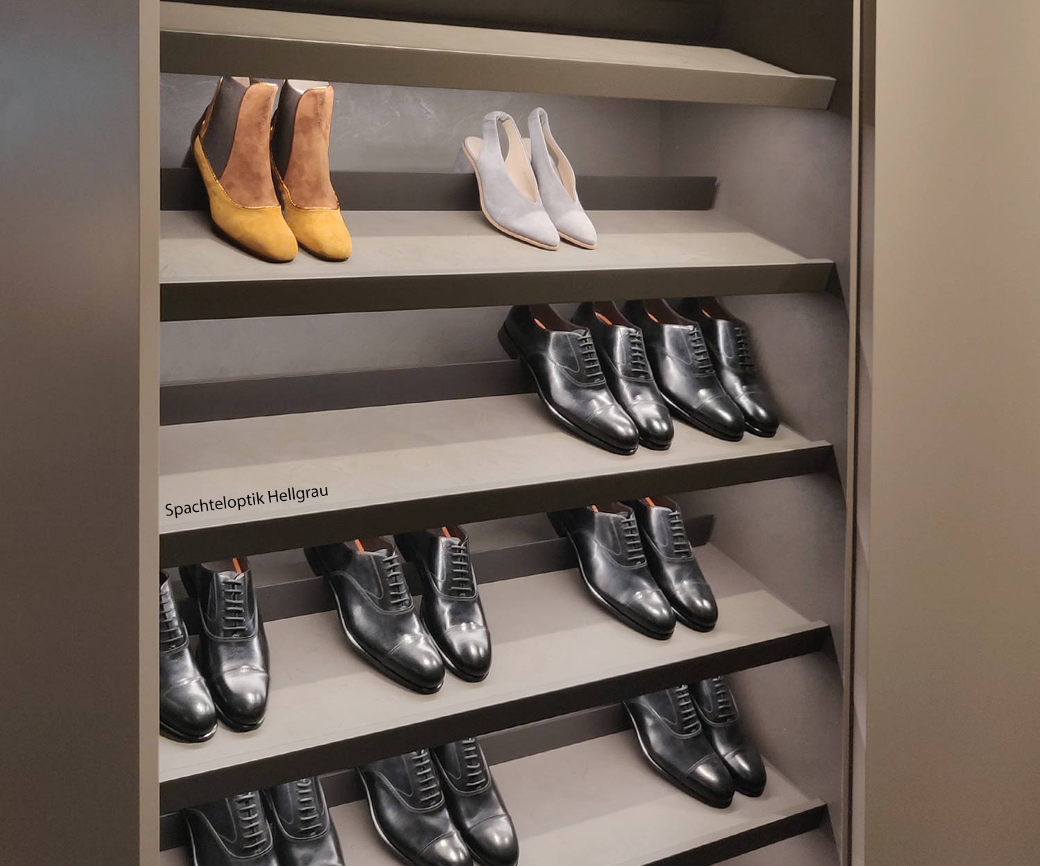 Moderner Livitalia Design Schuhschrank mit LED Beleuchtung Moderner Livitalia Design Schuhschrank mit LED Beleuchtung
