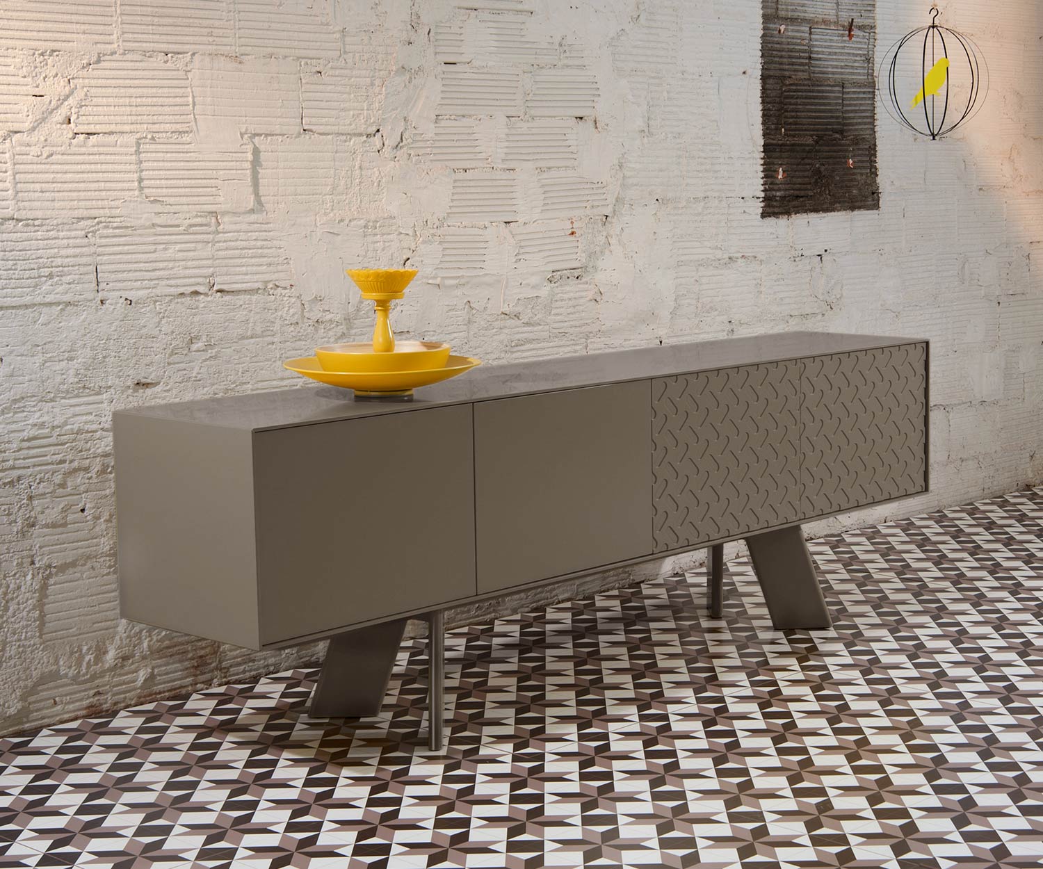 Alhambra sideboard from al2 in beige-coloured carcase shown in the dining room