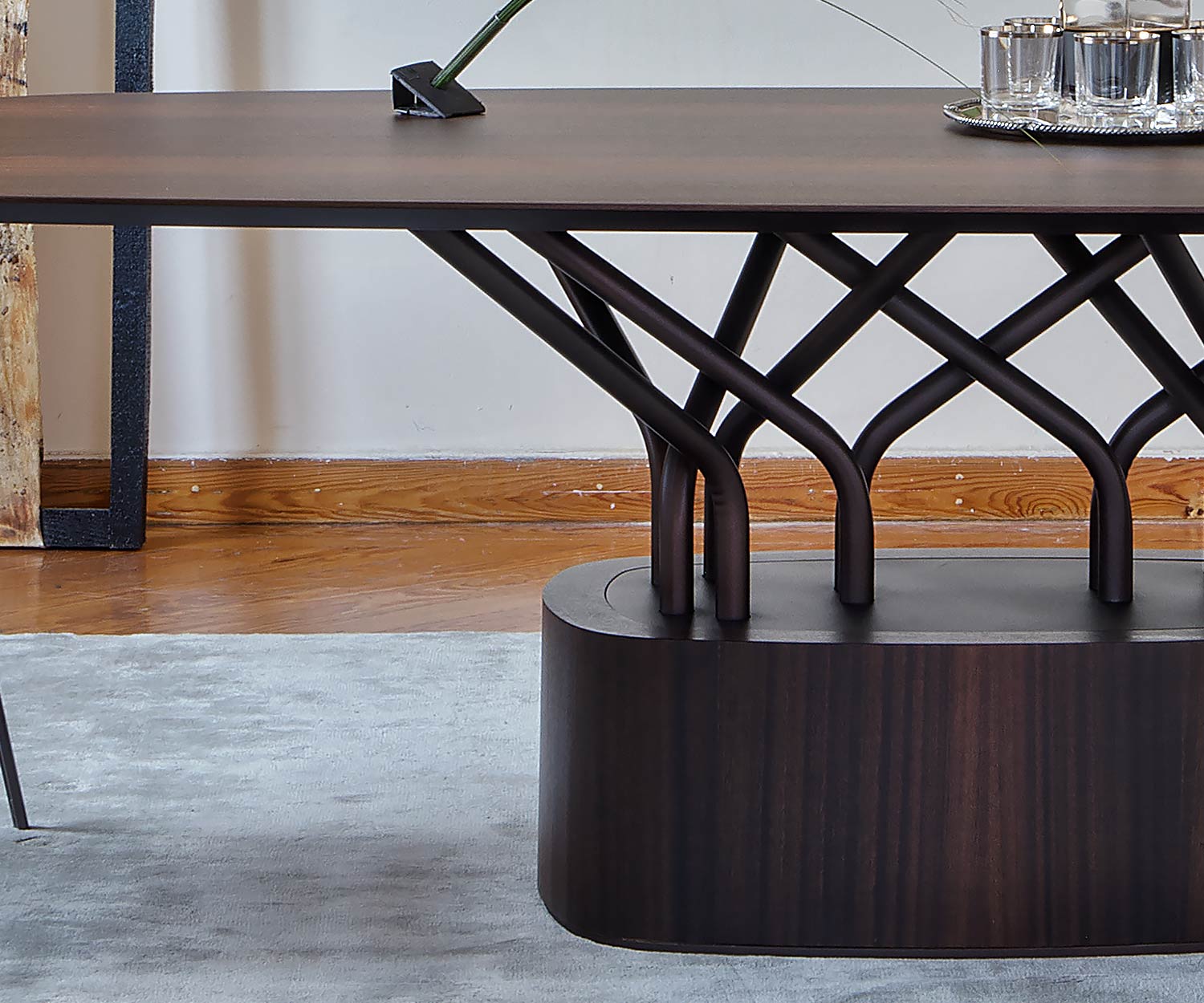 Exklusiver Design Esstisch al2 wood oo Ansicht Esszimmer mit Nussbaum Furnier veredelt Exklusiver Design Esstisch al2 wood oo Ansicht Esszimmer mit Nussbaum Furnier veredelt