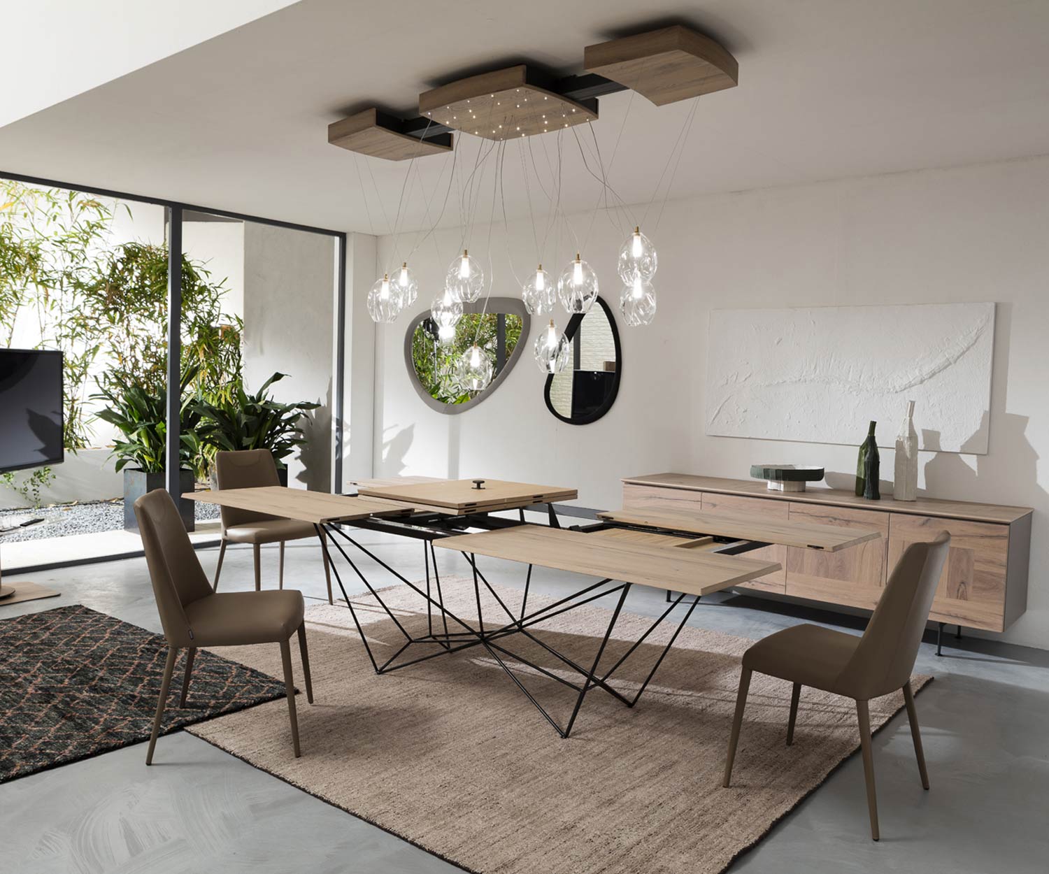 Ausziehbarer Design Esstisch Beispiel für Anordnung im Esszimmer Ausziehbarer Design Esstisch Beispiel für Anordnung im Esszimmer
