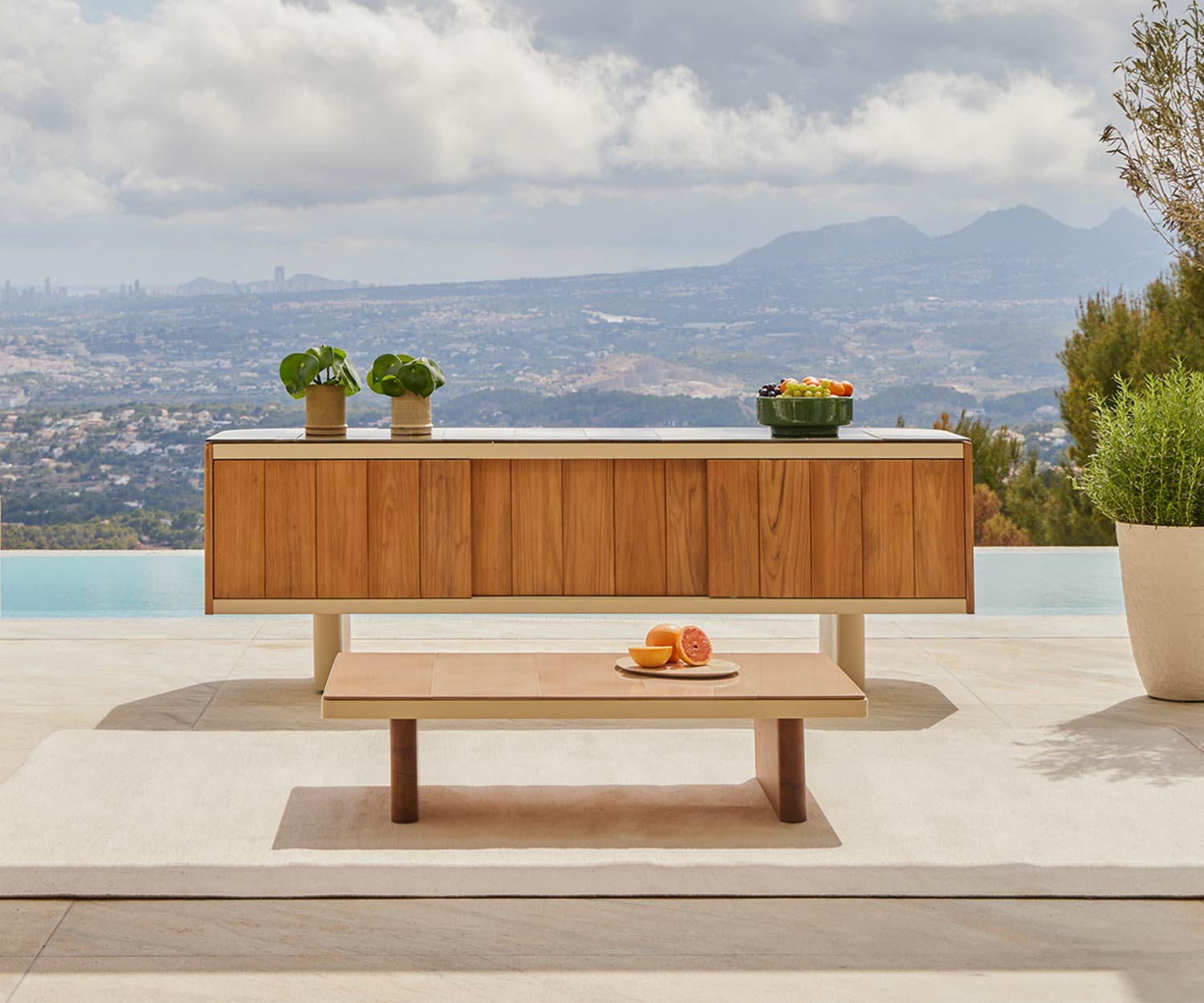 Punt Atrio Outdoor Sideboard Punt Atrio Outdoor Sideboard