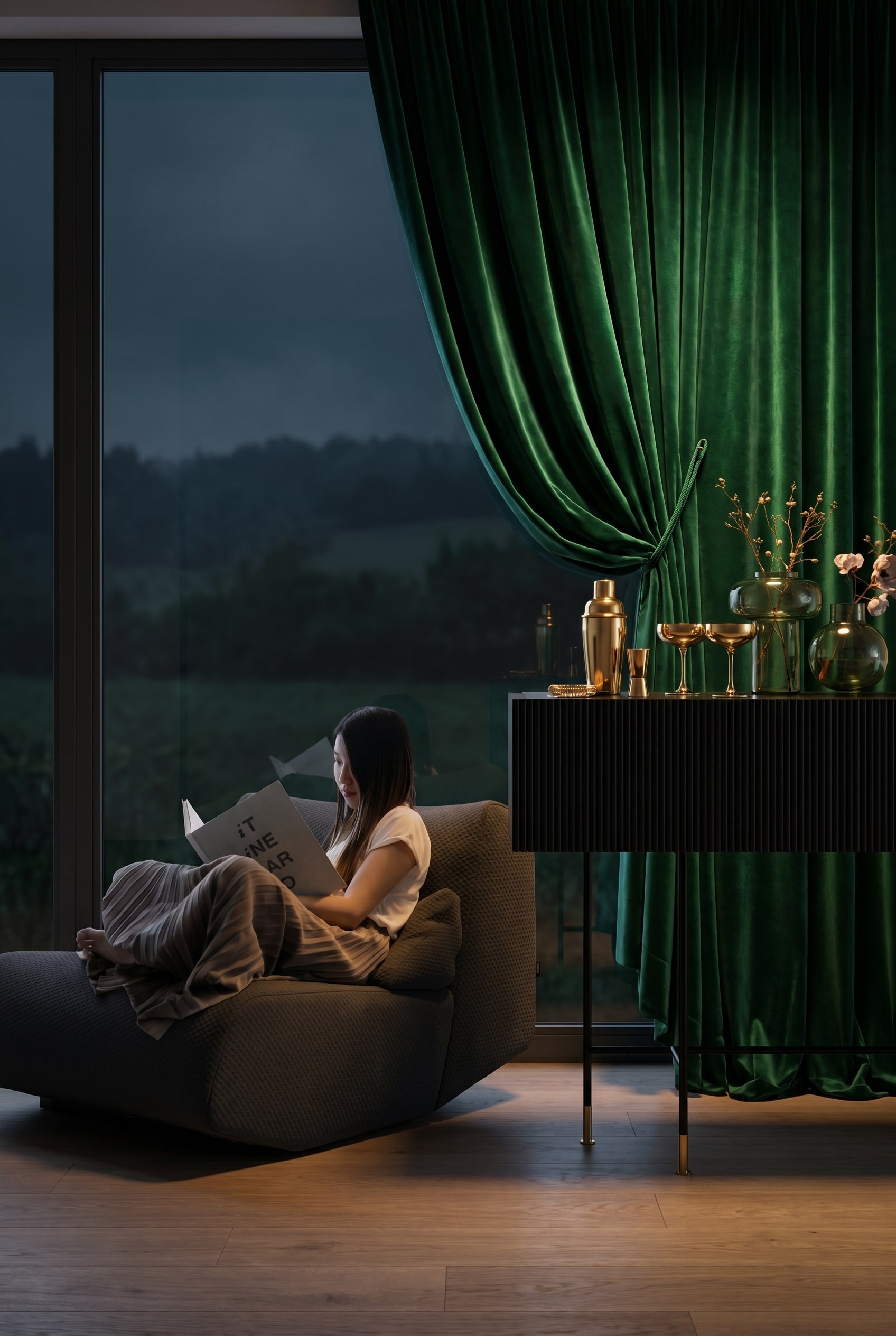 Elegantes schwarzes Bar-Sideboard mit Rillenfront in einer luxuriösen Lounge mit schweren smaragdgrünen Samtvorhängen und tiefen grünen Kissen