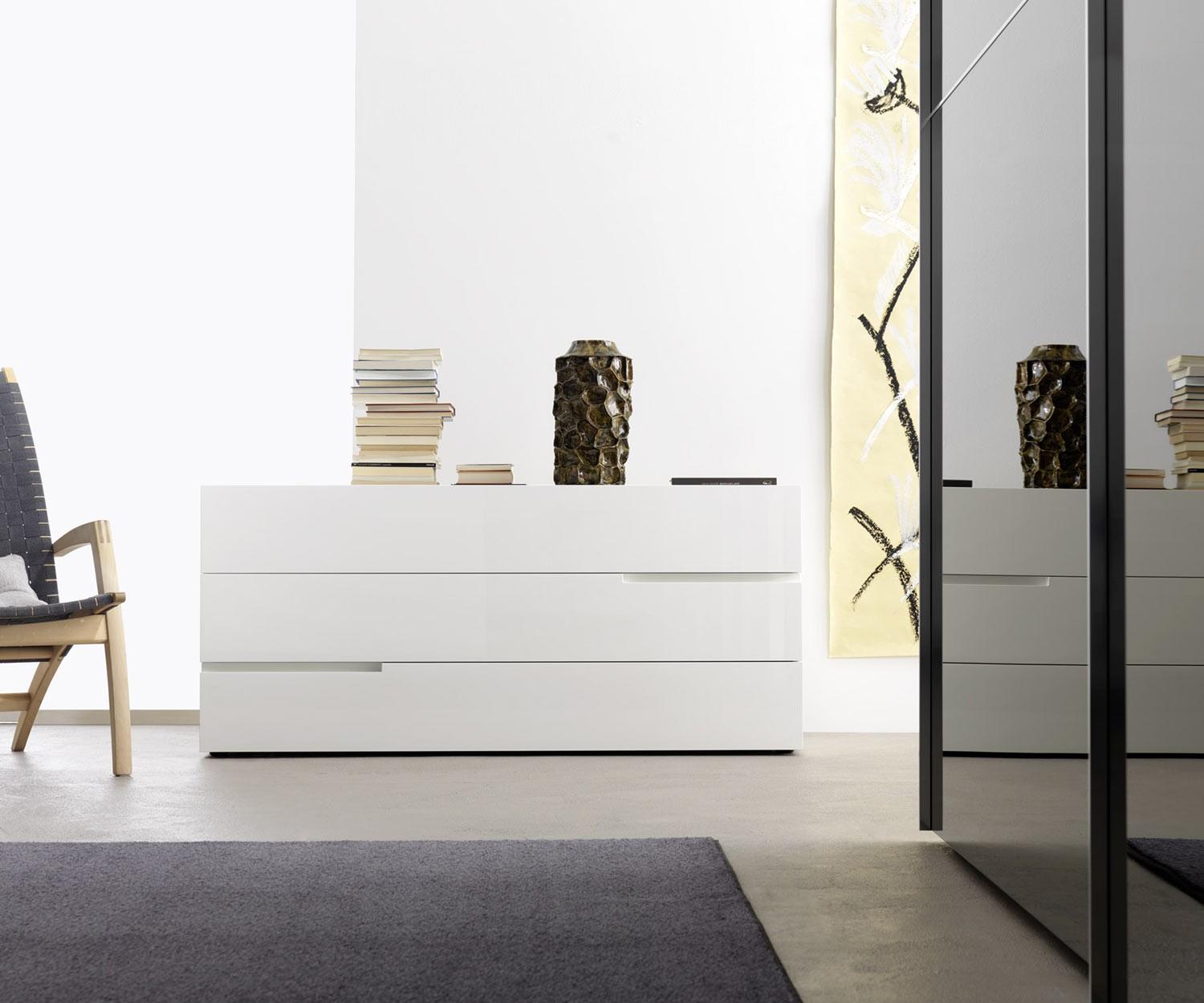 White Design Chest of Drawers - Tacca