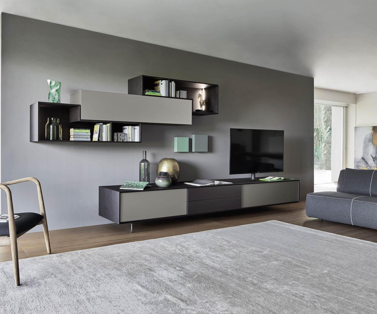 Wall unit C18