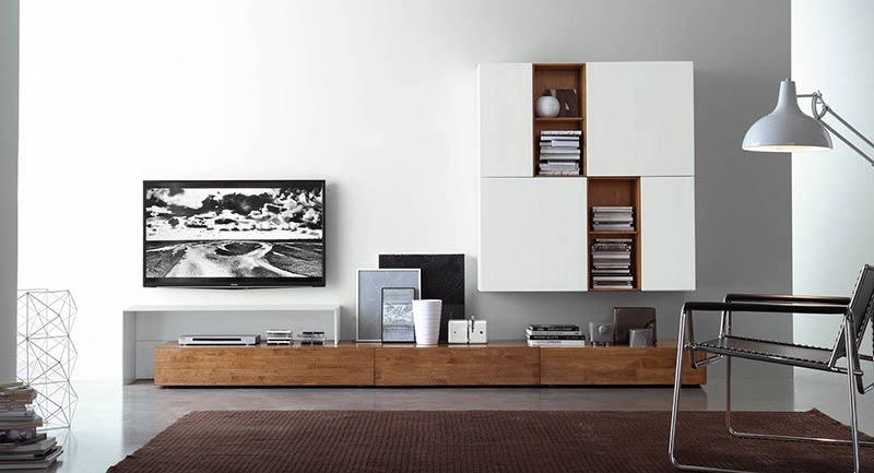 flaches design massivholz-lowboard aus deutscher Eiche ge&ouml;lt