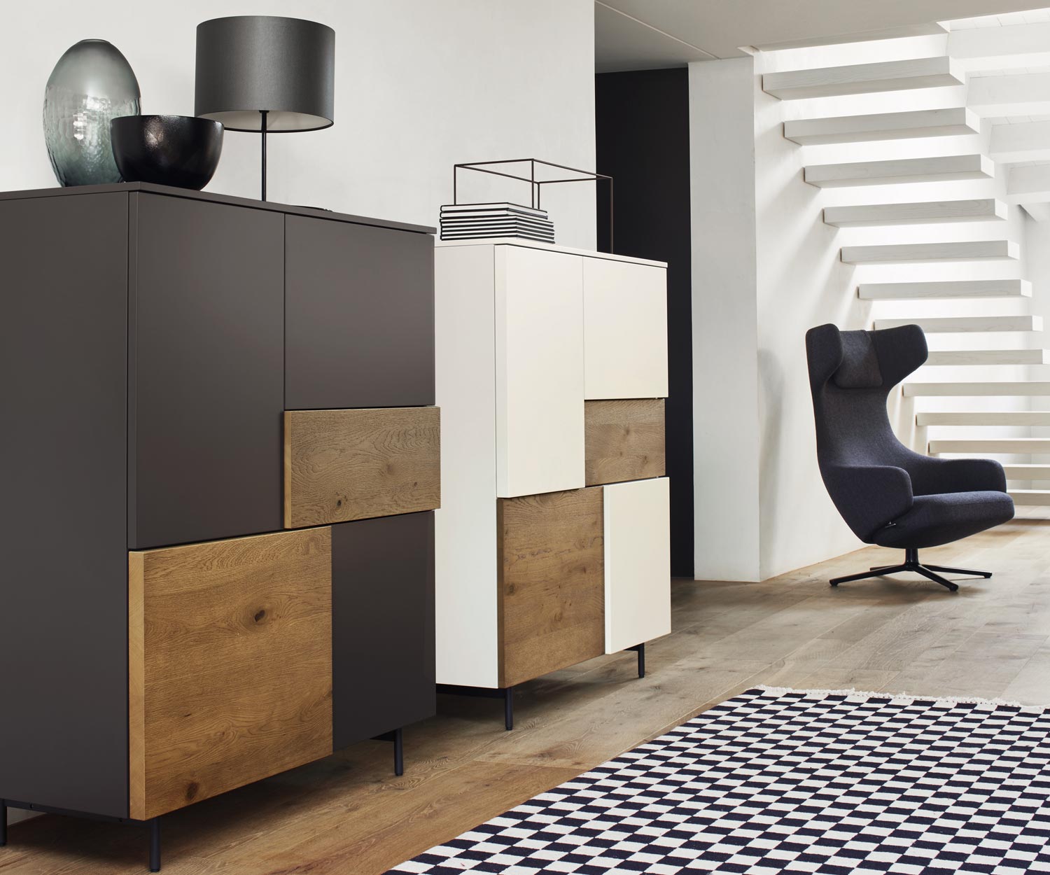 Exklusives Livitalia Design Highboard Incontro mit Schubladen und Türen ohne Griffe