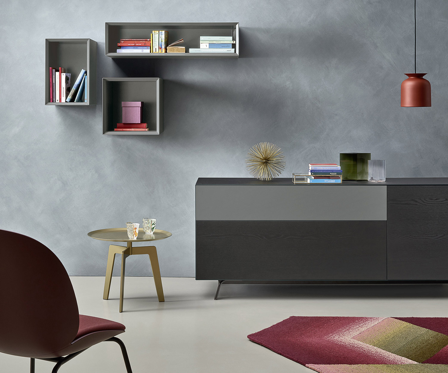Hochwertiger Livitalia Hängeschrank Minimal geschlossen und offen über Wohnzimmer Design Lowboard