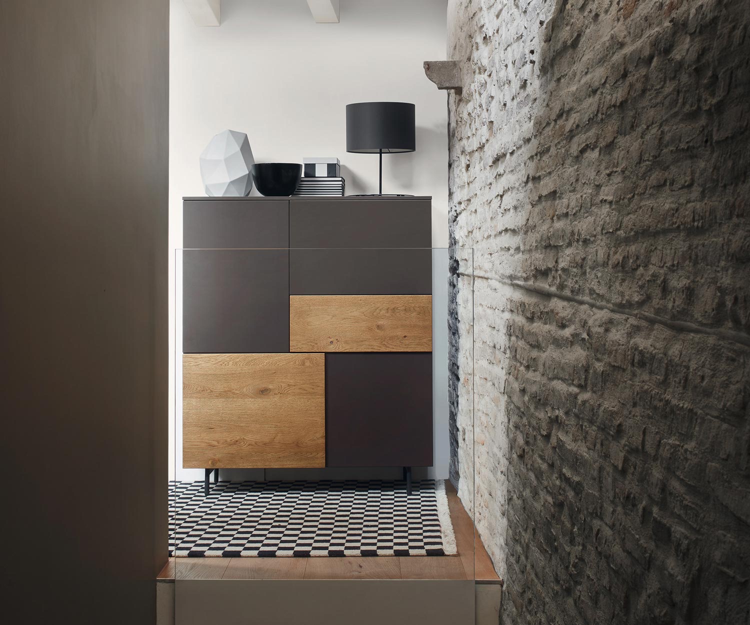 Exklusives Livitalia Design Highboard Incontro mit Schubladen und Türen ohne Griffe