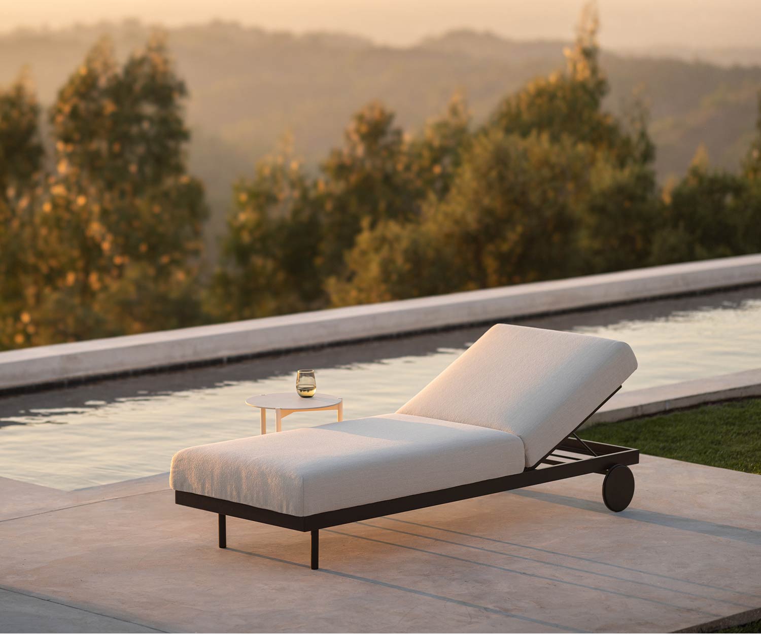 Todus Dongo Outdoor Gartenliege