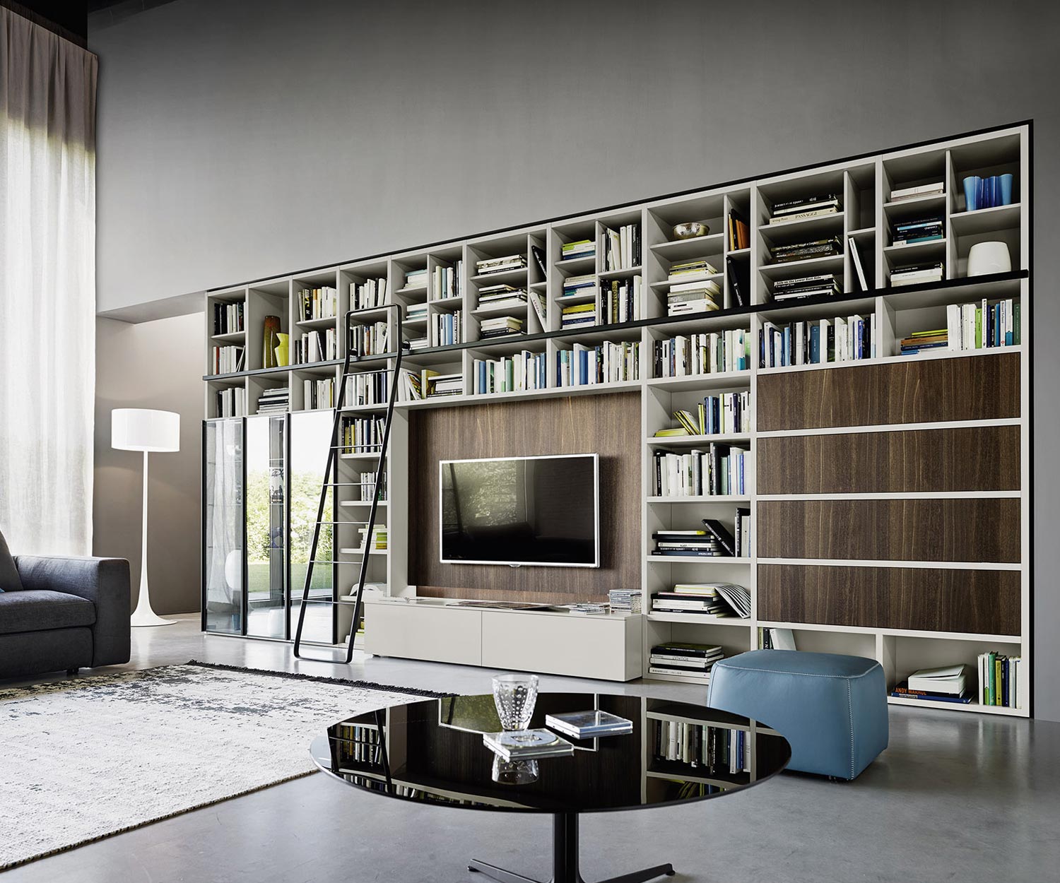 Exklusives Livitalia Design Bücherregal mit Leiter C60