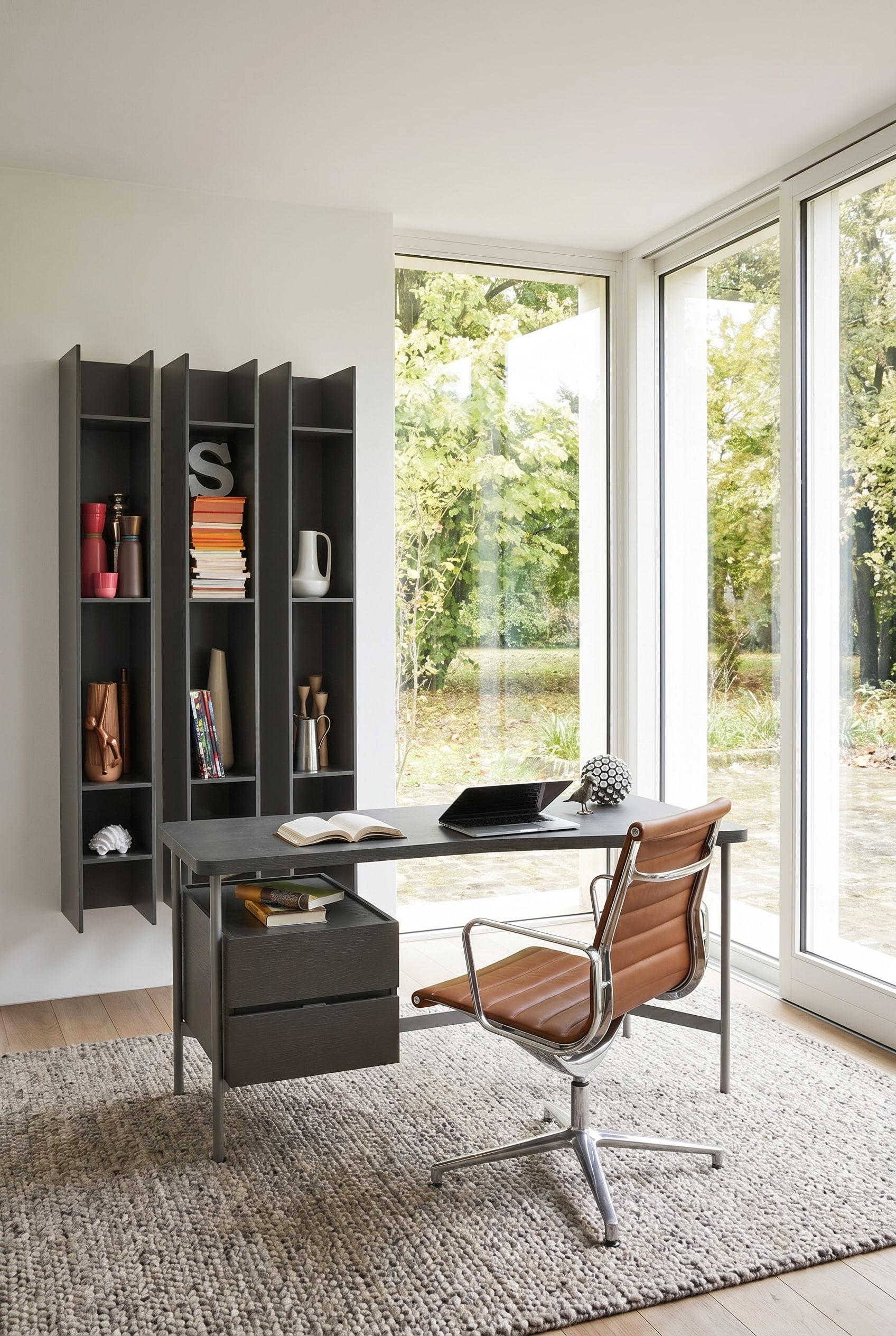 Compact Organisation in Small Spaces