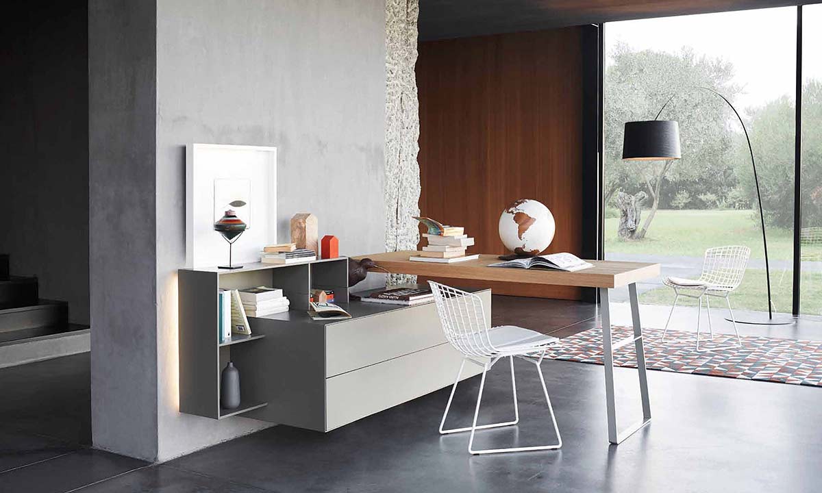 Design Wall-Mounted Desk