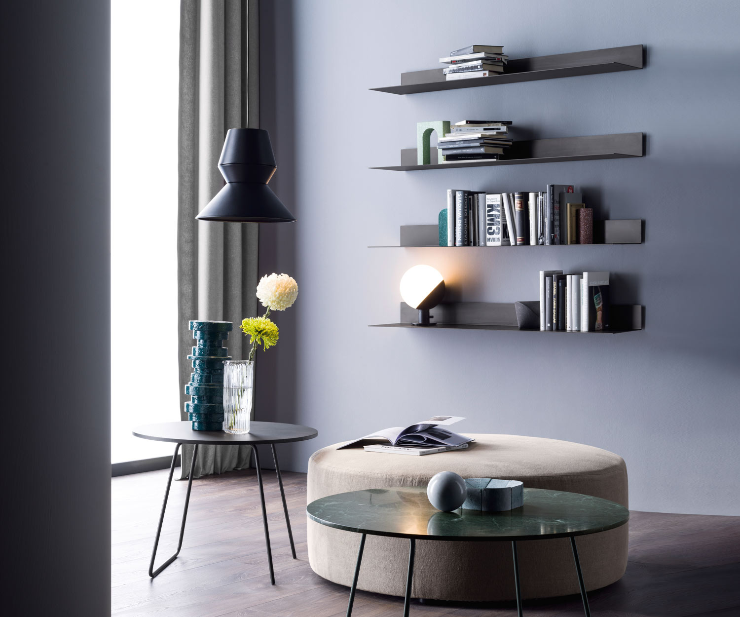 Design Wandboard aus Metall schwarz