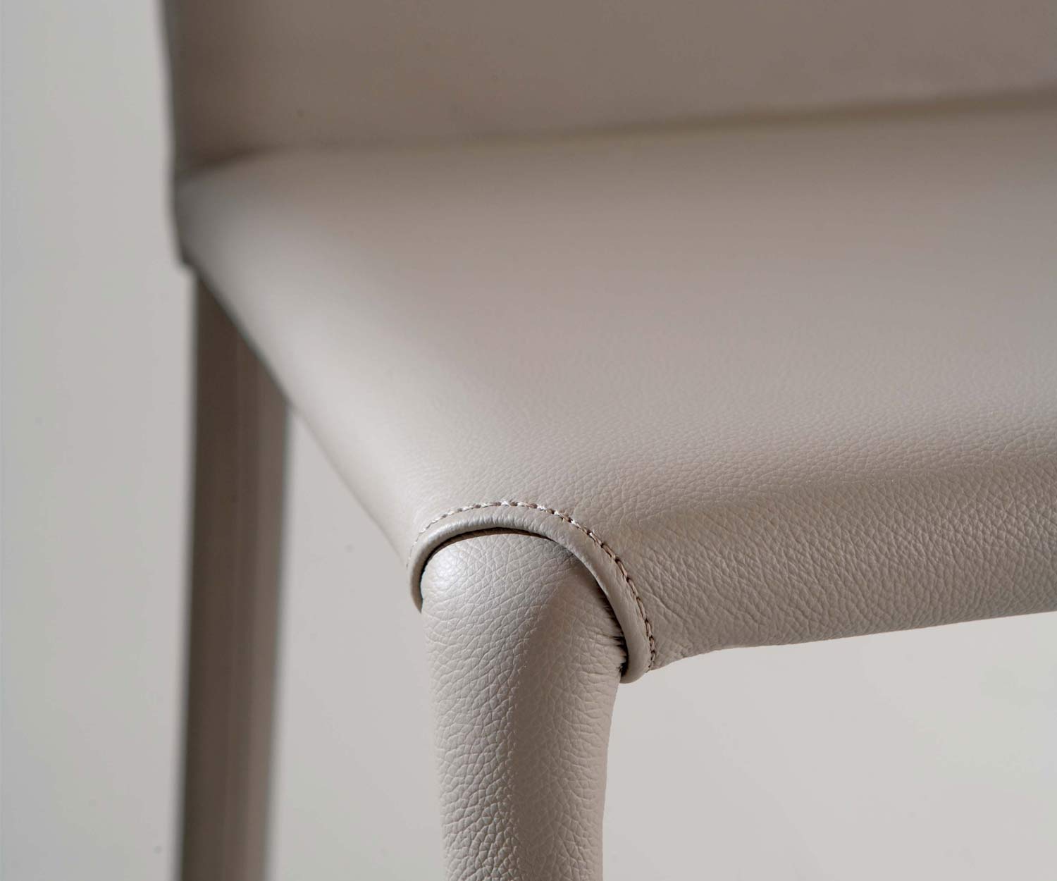 Ozzio Design Stuhl Lunette Leder Soft beige Ozzio Design Stuhl Lunette Leder Soft beige