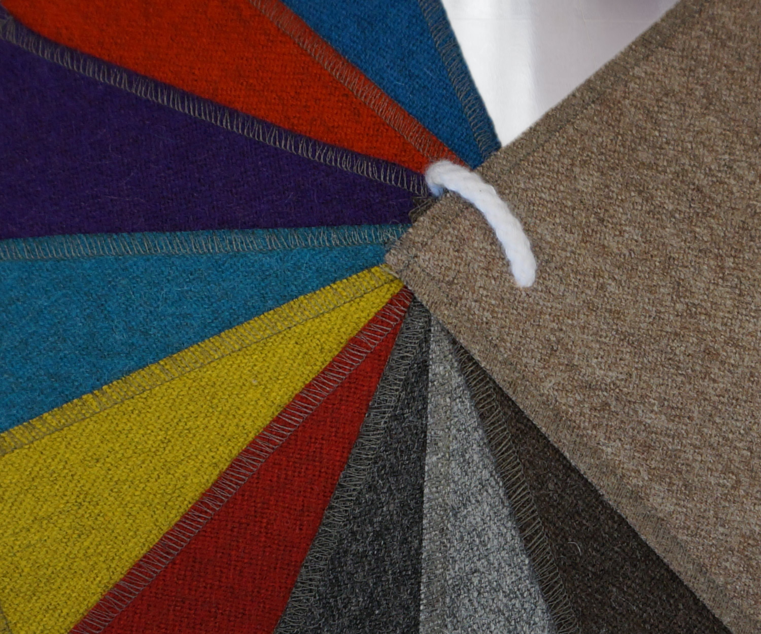 Prostoria Synergy Stoffdetail in den verschiedenen Farben Prostoria Synergy Stoffdetail in den verschiedenen Farben