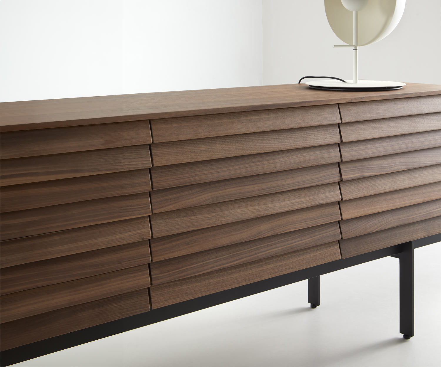 Punt Susses Sideboard Eiche Detail Punt Susses Sideboard Eiche Detail