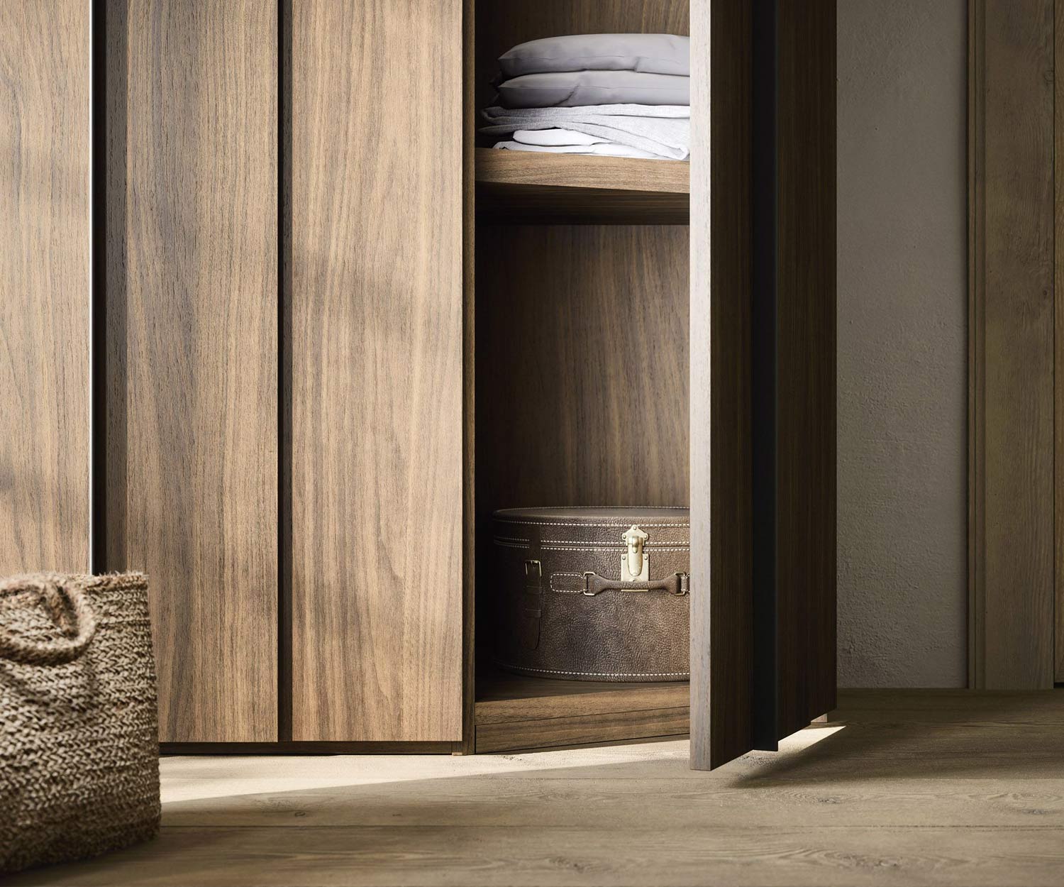 Holzkleiderschrank YNCA Novamobili