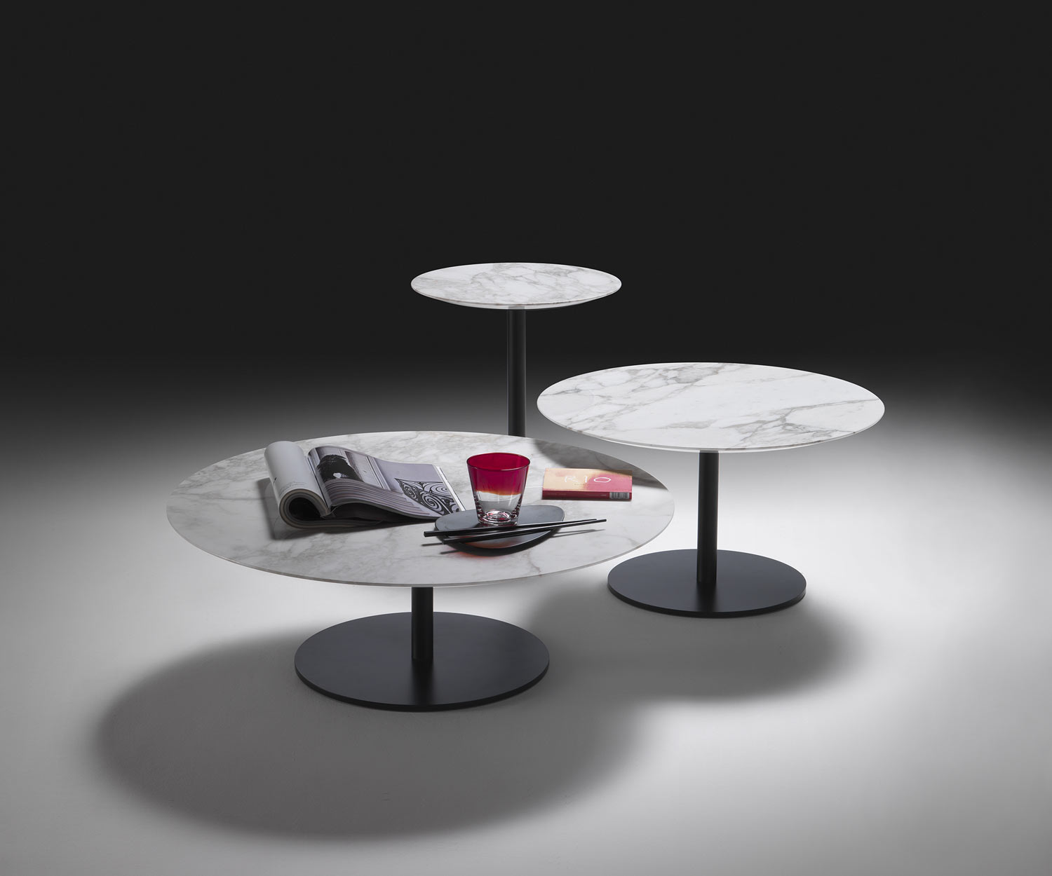 Runder Marelli Marmor Couchtisch Break im Ensemble