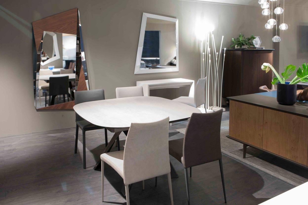 Ozzio Bombo round extendable dining table