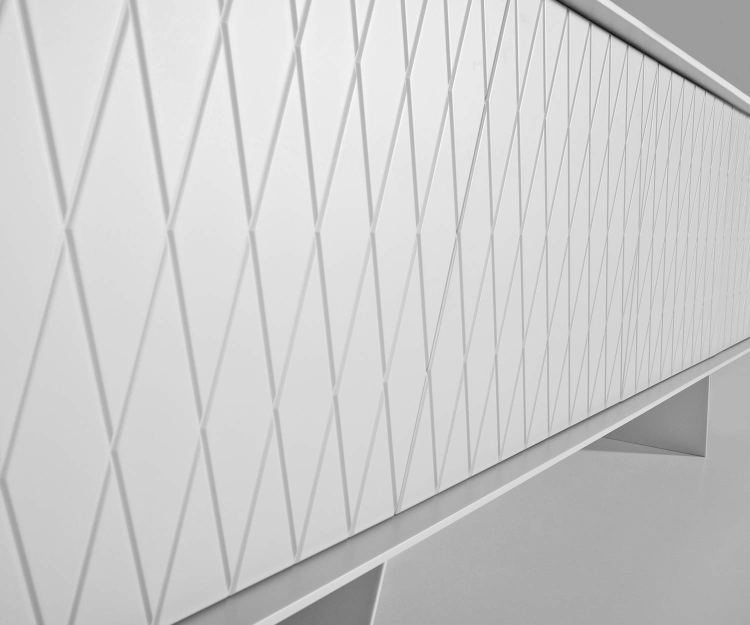 Exklusives al2 e klipse 008 Design Design Lowboard in Weiß Rauten Muster