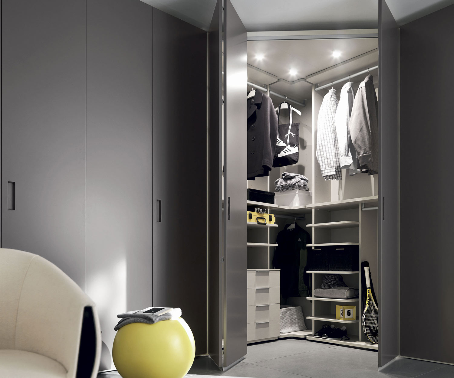 Exklusiver Novamobili Design Eckkleiderschrank Alfa YNCA
