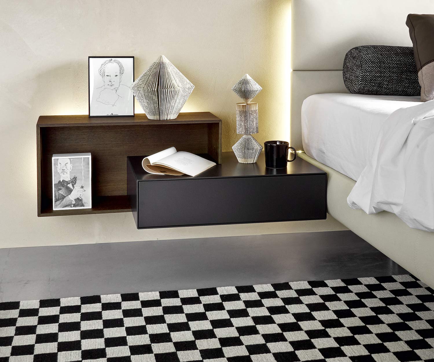 Moderner Livitalia Design Nachttisch für Boxspringbett einfach hängend
